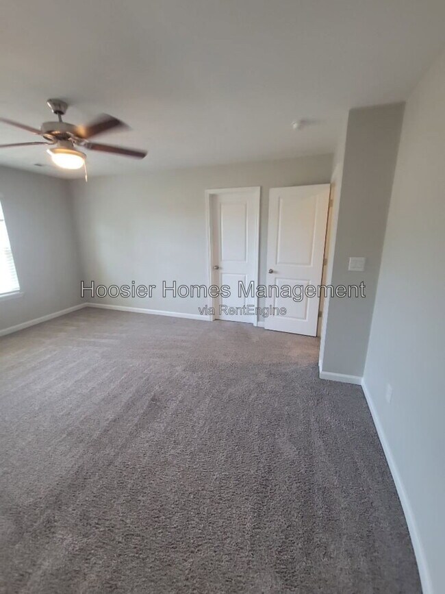 Building Photo - 5645 Brownstone Dr