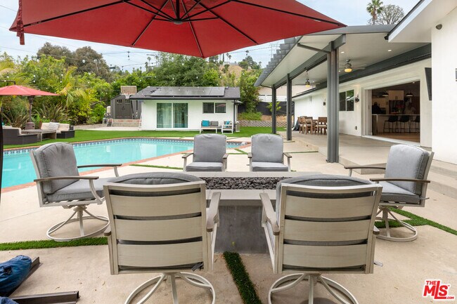 Building Photo - 4629 Cerro Verde Pl