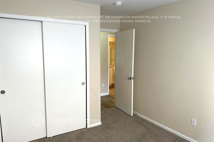 Building Photo - 6910 Blazing Trail Dr