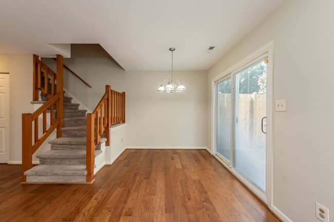 Building Photo - 308 Ferguson Bend