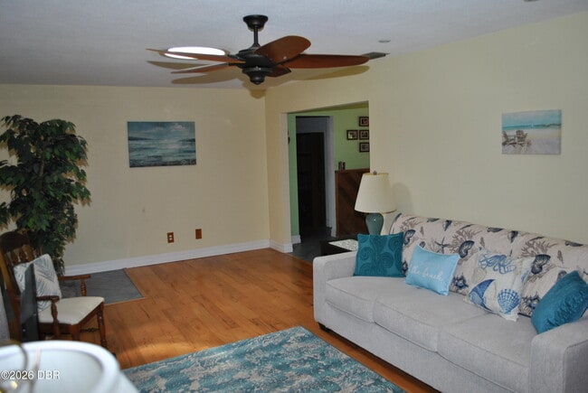 Building Photo - 5590 Lancewood Cir S