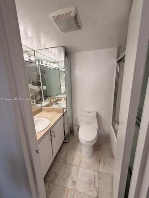 Building Photo - 150 SE 25th Rd