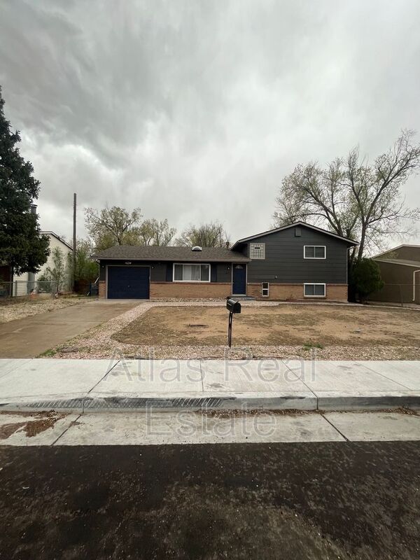 Building Photo - 4435 S Anjelina Cir