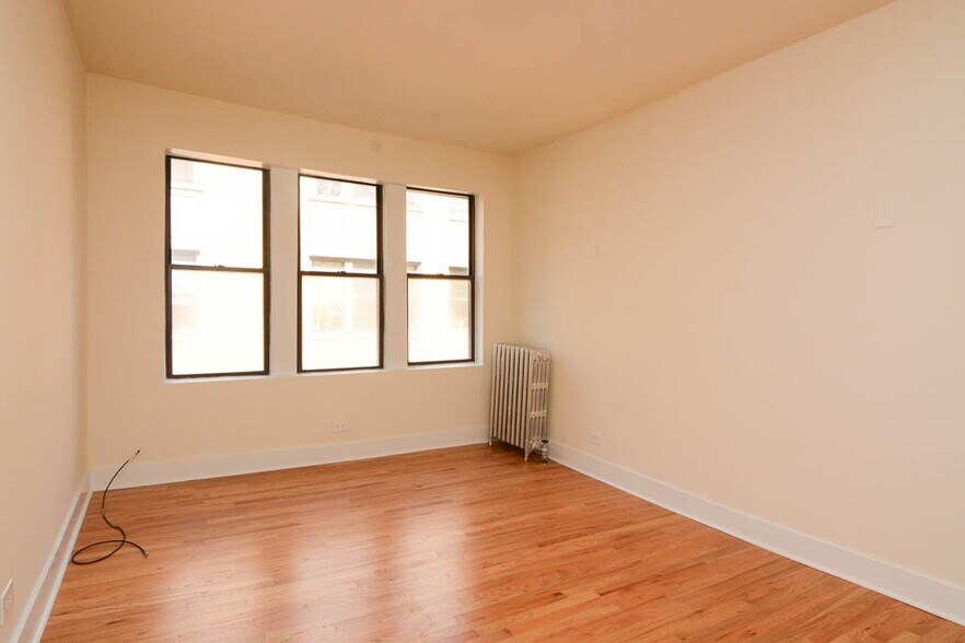 Building Photo - 1532 N Kedzie Ave