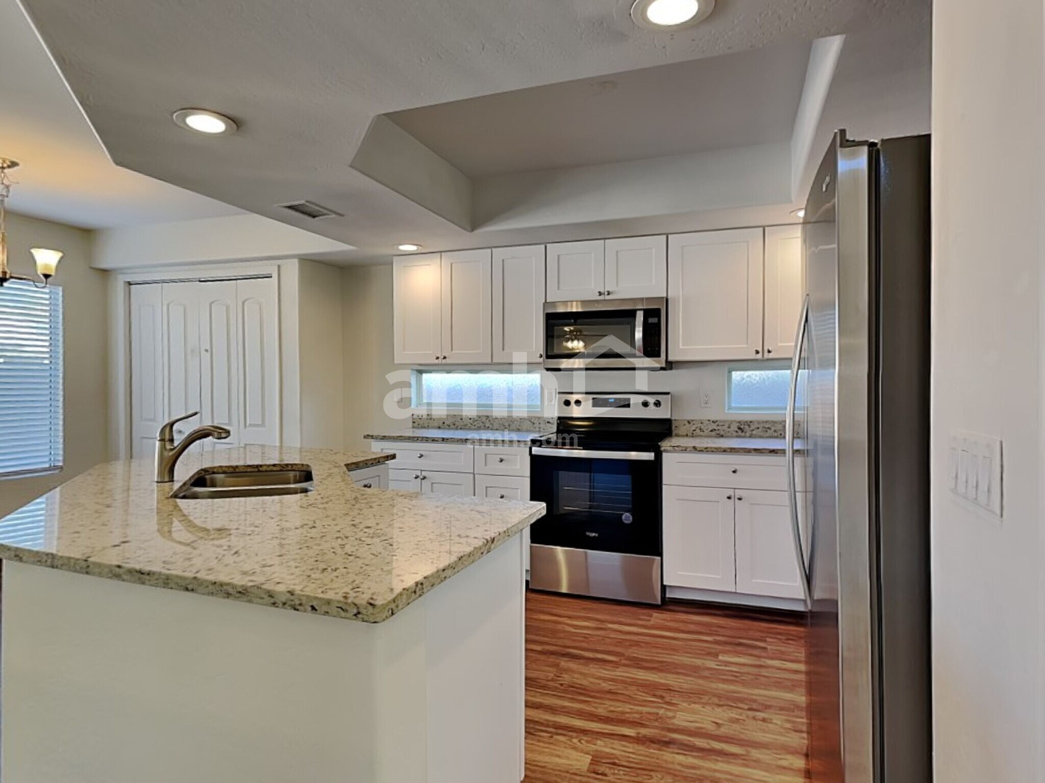 Building Photo - 22028 W Morning Glory St