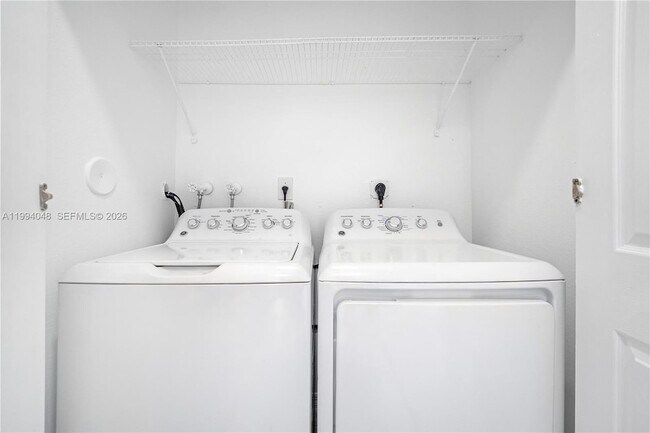 Building Photo - 27433 SW 137th Ct