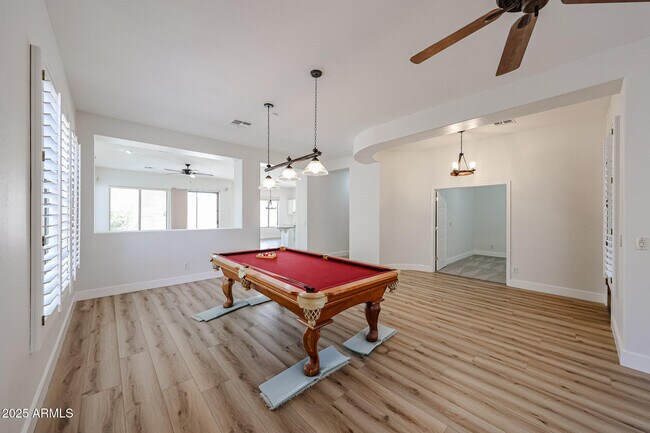Building Photo - 41735 N Maidstone Ct