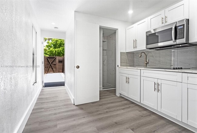 Primary Photo - 1560 SW 56th Ave
