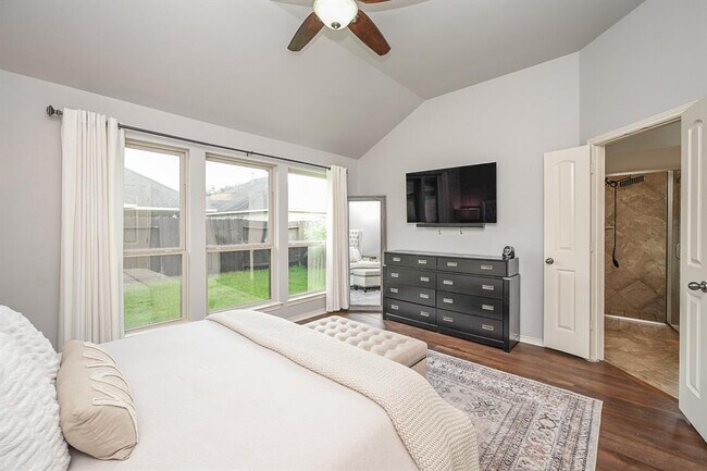 Building Photo - 10911 Overland Trail Dr