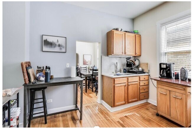 Building Photo - 1630 N Talman Ave