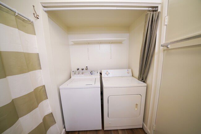 Building Photo - 28015 Sarabande Ln