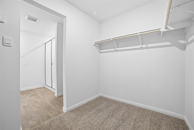 Building Photo - 132 LAS LOMAS Dr