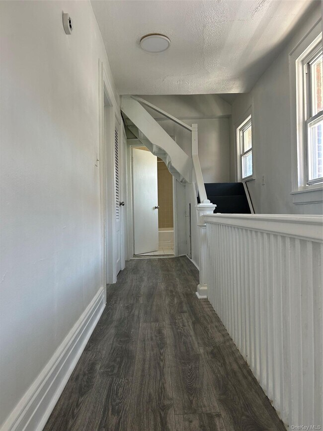 Building Photo - 22-17 Collier Ave