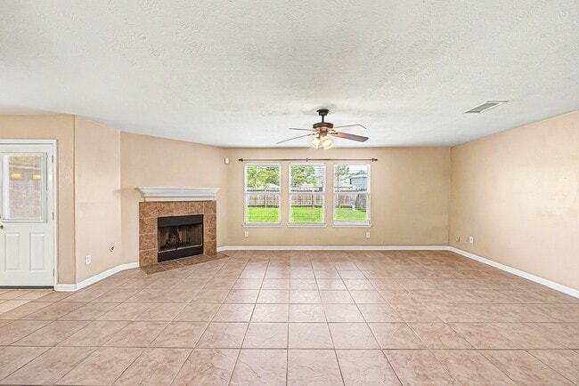 Building Photo - 18114 Sorrell Oaks Ln