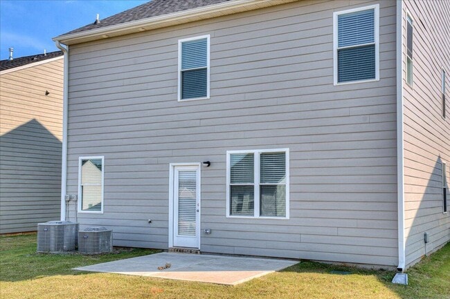 Building Photo - 1412 Deer Hollow Run