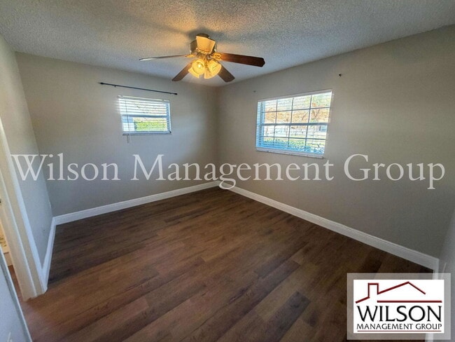 Building Photo - 1016 Malaga St