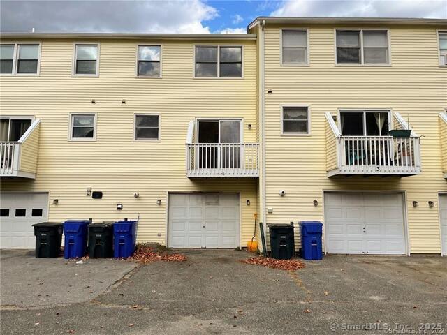 Building Photo - 77 Marion Ave