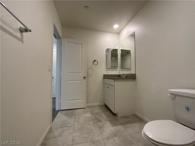 Building Photo - 3240 Avernus Ave