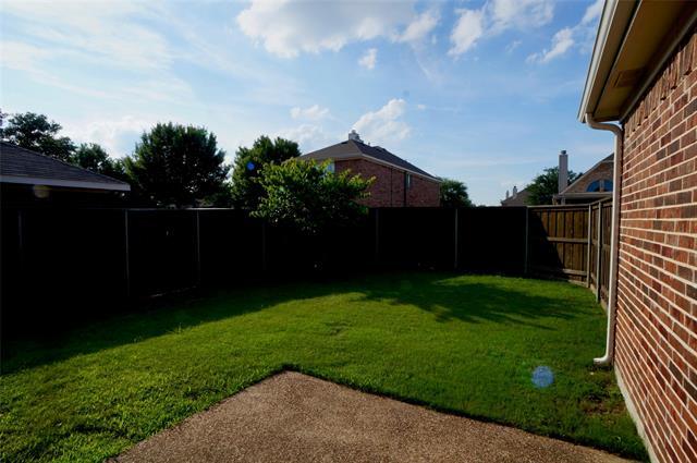 Building Photo - 9304 Clearview Dr