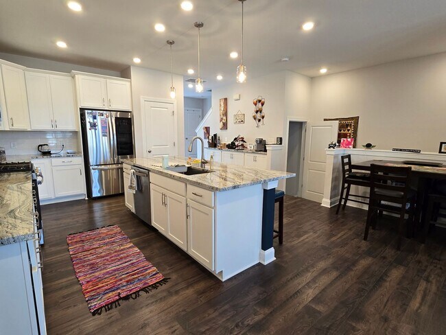 Building Photo - 1207 Falling Rock Pl