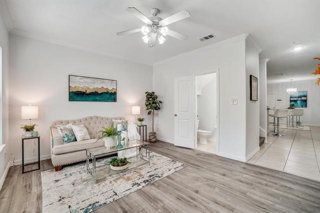 Building Photo - 1545 Cozy Dr