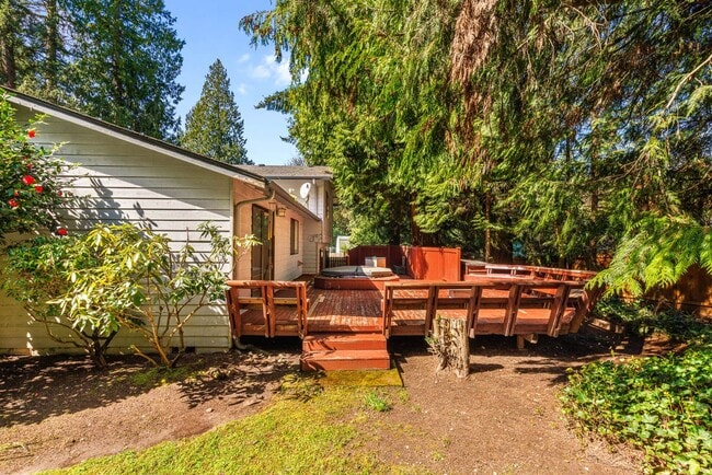 Building Photo - 10716 NE 144th Ct