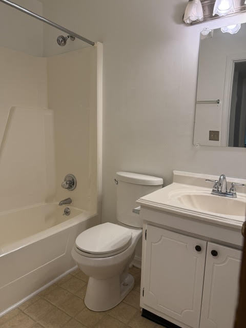 Building Photo - 3479 Sutherland Dr