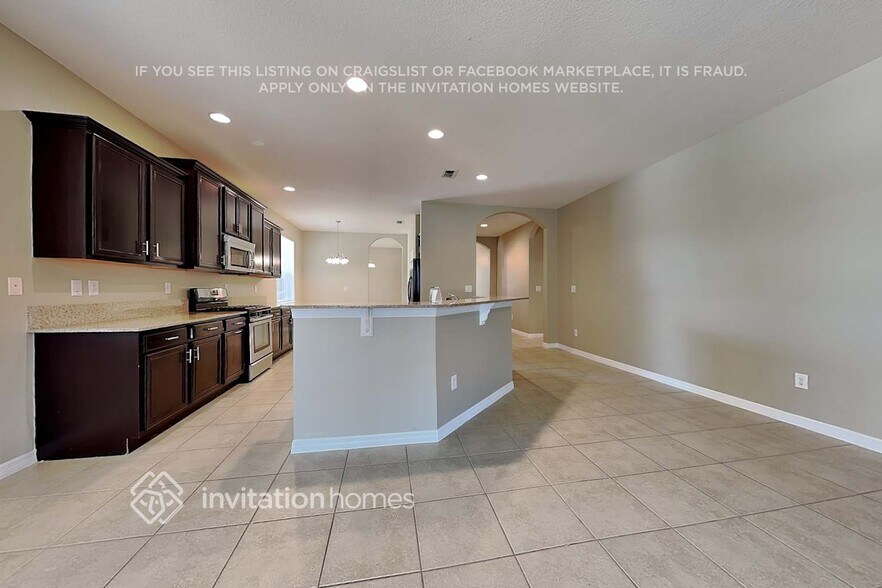 Building Photo - 15634 Starling Water Dr