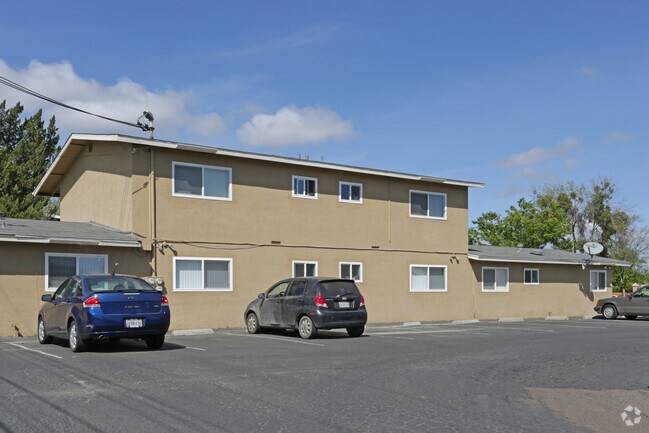 Northwest Apartments - Hanford, CA | Apartment Finder