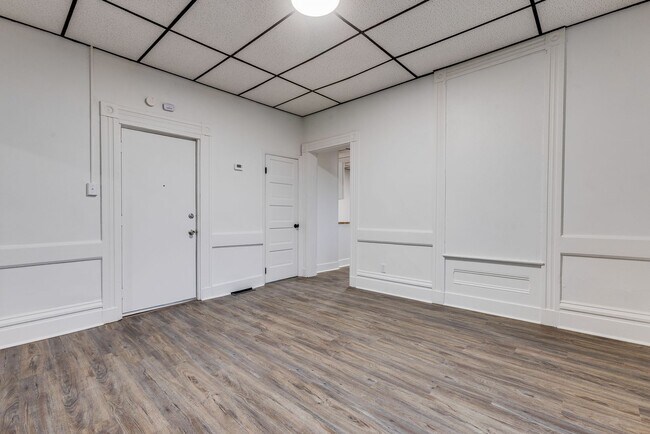 Building Photo - 238 Hazelwood Ave