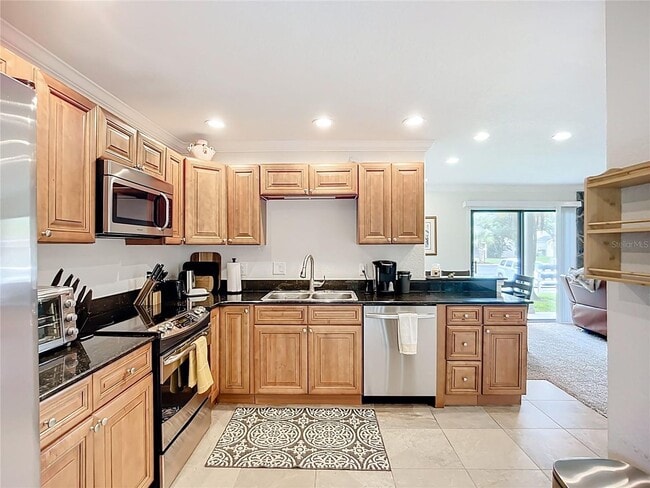 Building Photo - Fully Furnished 2BR/2BA Condo in the Heart...