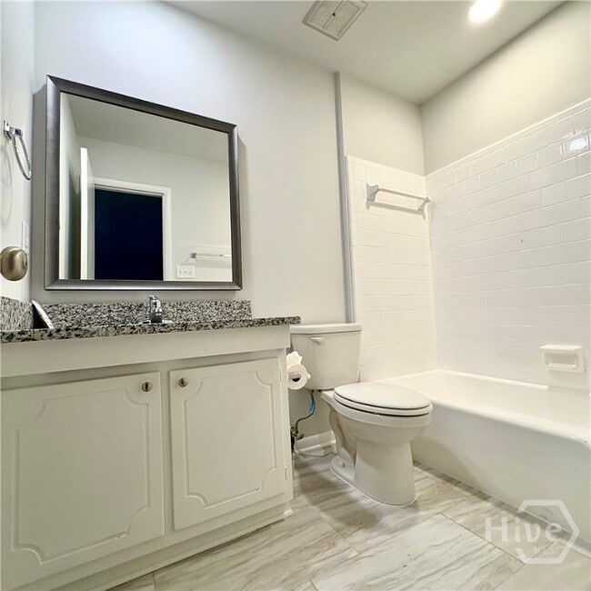 Building Photo - 455 Mall Blvd