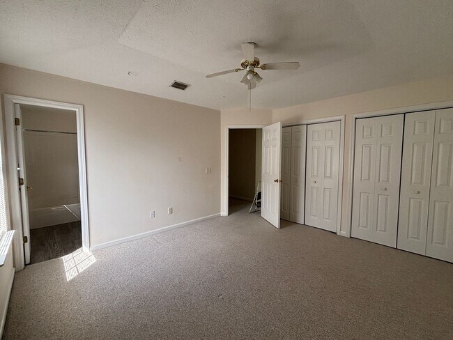 Building Photo - 509 Phillips Ct
