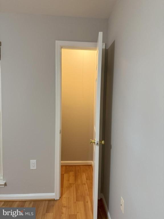 Building Photo - 1061 Gardenview Loop