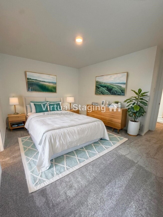 Building Photo - 18247 Via Aurelia Dr