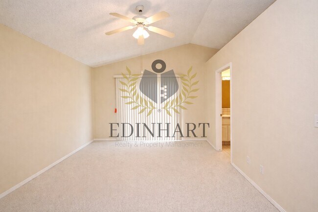 Building Photo - 6447 N Vagedes Ave