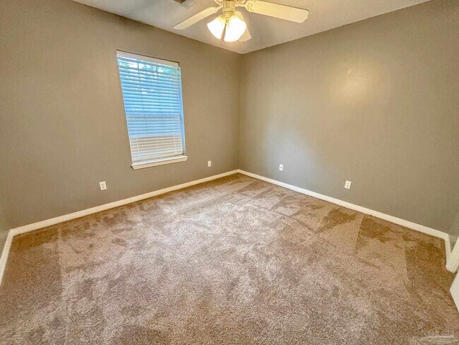 Building Photo - 5494 Keel Dr