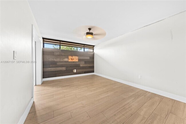 Building Photo - 6480 Miami Lakes Dr