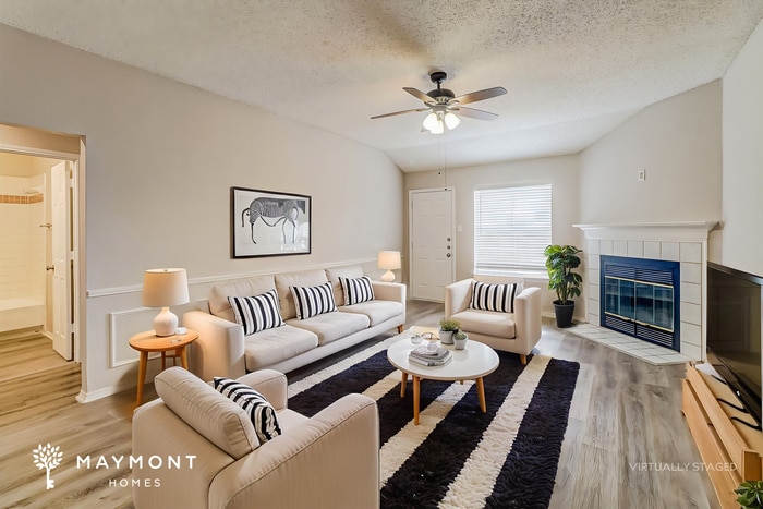 Building Photo - 1005 Meadowbend Dr