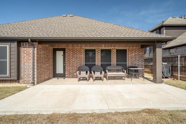 Building Photo - 2761 Lisa Maria St