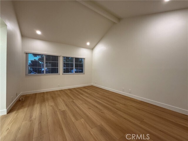 Building Photo - 16 Campanero E