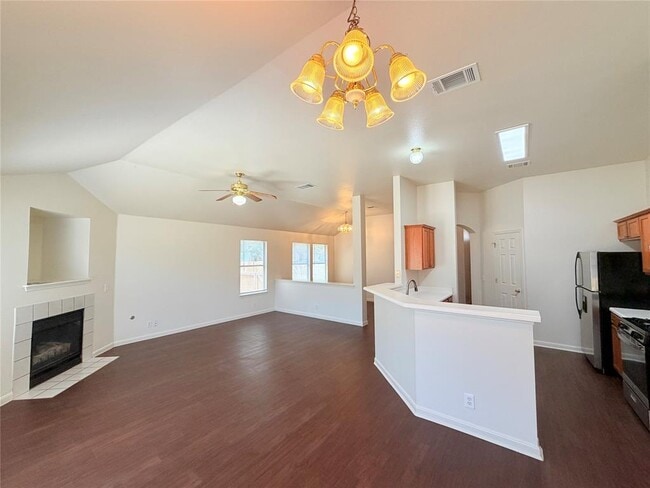 Building Photo - 124 Estate Cove