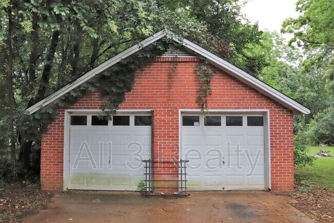 Building Photo - 19 Calhoun Rd