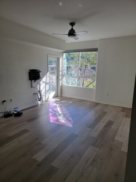 Building Photo - 12655 Bluff Creek Dr