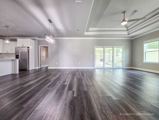Building Photo - 1757 SW 72nd CIR
