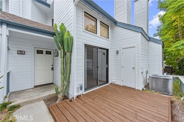 Building Photo - 75 Briarglen