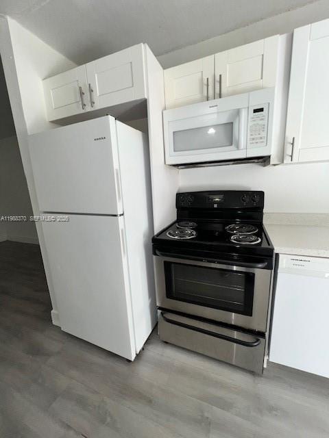 Building Photo - 1220 NW 3rd Ct