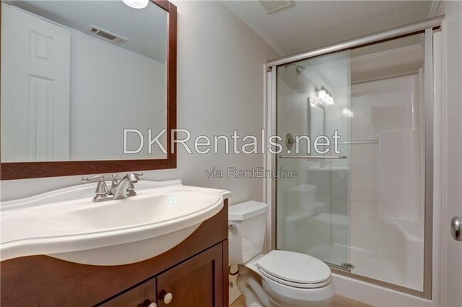 Building Photo - 4492 Coventry Way NE
