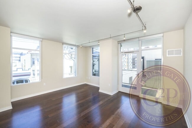 Building Photo - Hayes Valley - 2 BR, 2 BA Condo 947 Sq. Ft...