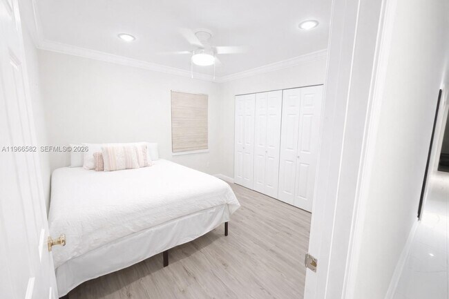 Building Photo - 20888 Sugarloaf Ln